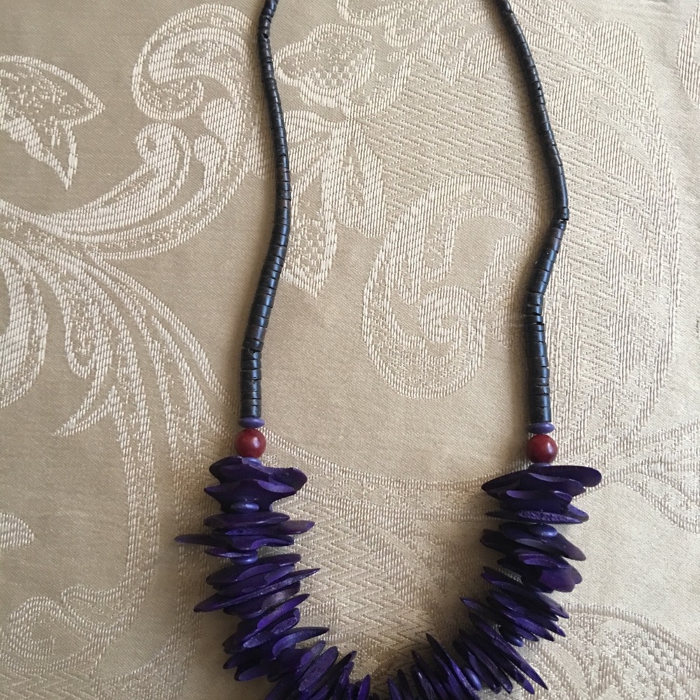 Coconut Shell Chip Bead Necklace - Picture 4 of 5